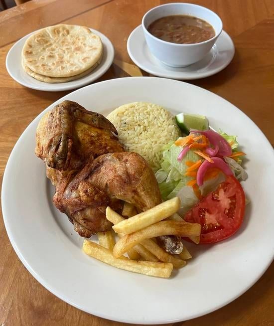 Medio Pollo Frito.
