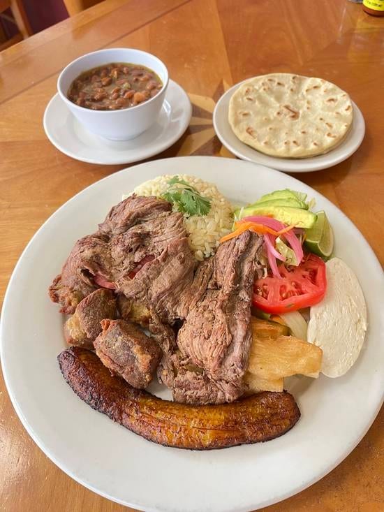 Plato Montecristo.