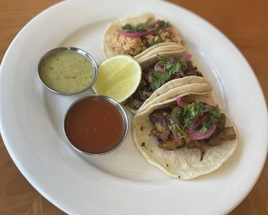 Taco De Pollo.