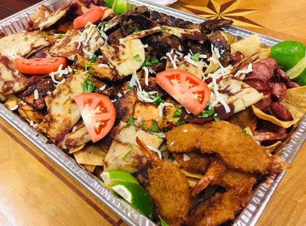 Picada Pequeña (4 People).